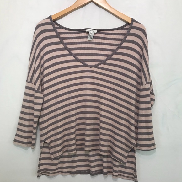 Cute F21 Top. Never worn - Picture 1 of 2